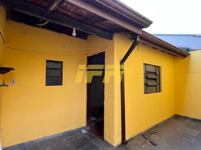 Casa com 125m² 2 quartos e 2 banheiros, à venda, no bairro Jardim Ana Rosa em Taubaté