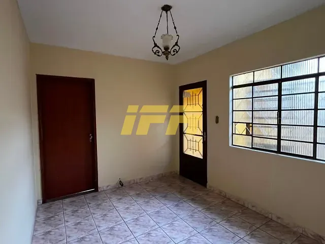 Casa com 125m² 2 quartos e 2 banheiros, à venda, no bairro Jardim Ana Rosa em Taubaté