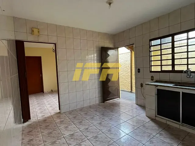 Casa com 125m² 2 quartos e 2 banheiros, à venda, no bairro Jardim Ana Rosa em Taubaté