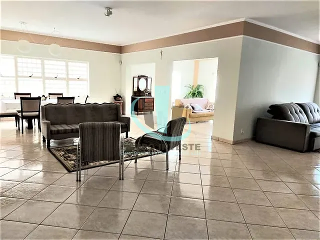 Casa com 880m² 3 quartos e 6 banheiros, à venda, no bairro VILA HARMONIA em ARARAQUARA