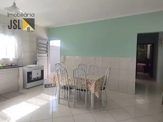 Casa com 175m² 3 quartos e 2 banheiros, à venda, no bairro Parque Residencial Santo André em Caçapava