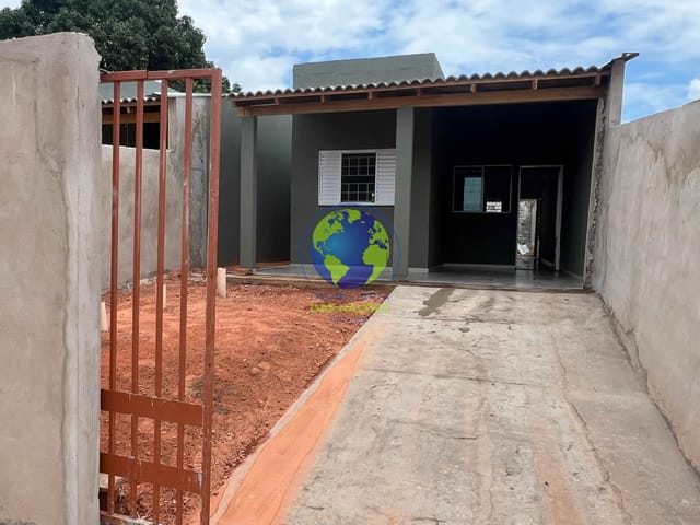 Casa com 180m² 2 quartos e 2 banheiros, à venda, no bairro Canelas em Várzea Grande