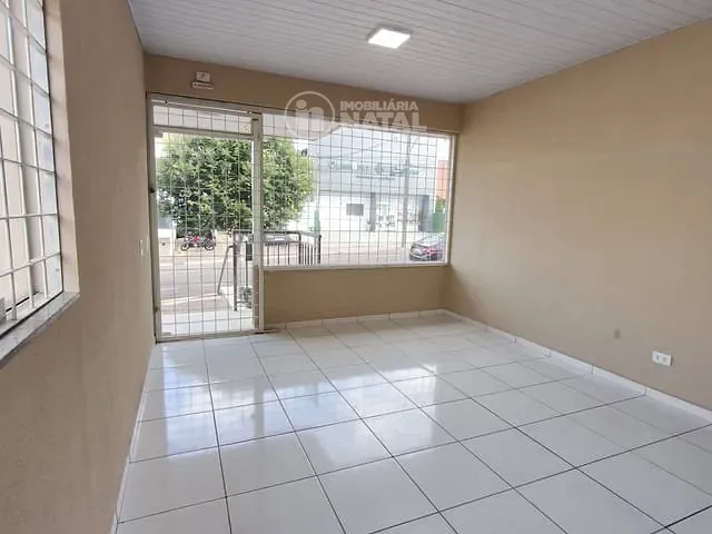 Casa com 225m², para alugar, no bairro Centro em Londrina