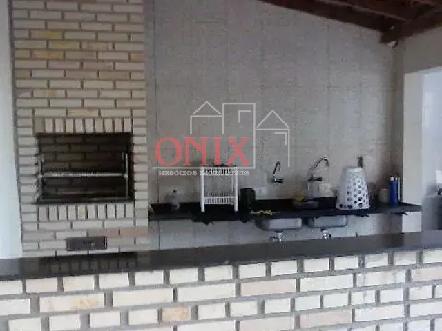 Casa com 500m² 4 quartos e 6 banheiros, à venda, no bairro Vila Suissa em Mogi das Cruzes