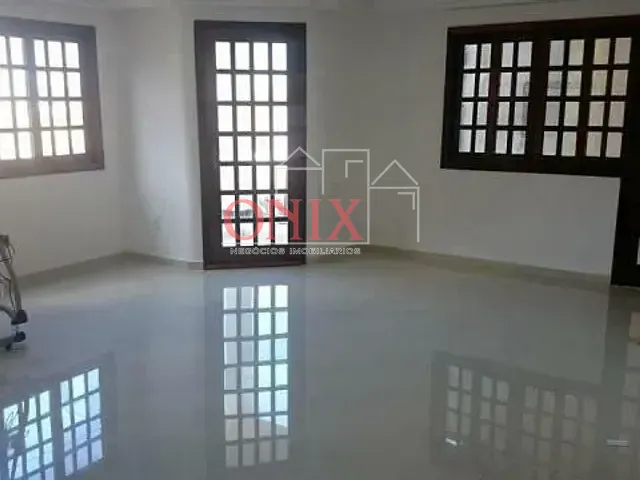 Casa com 500m² 4 quartos e 6 banheiros, à venda, no bairro Vila Suissa em Mogi das Cruzes