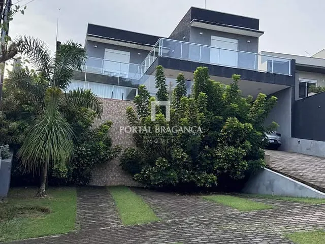 Casa com 494m² 5 quartos e 6 banheiros, à venda, no bairro Condomínio Residencial Fazenda Santa Helena em Bragança Paulista