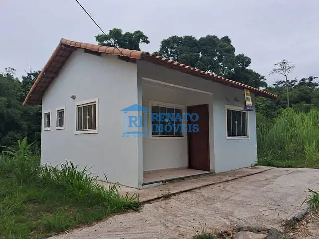 Casa 1 quarto e 1 banheiro, à venda, no bairro Ponta Negra em Maricá