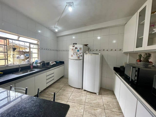 Casa 3 quartos e 1 banheiro, à venda, no bairro São Paulo em Belo Horizonte
