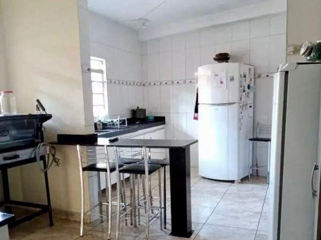 Casa 3 quartos e 1 banheiro, à venda, no bairro São Paulo em Belo Horizonte