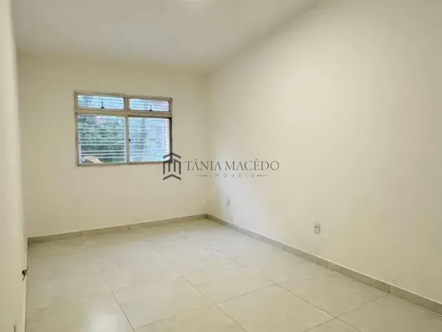 Casa com 615m² 4 quartos e 1 banheiro, à venda, no bairro Macaxeira em Recife
