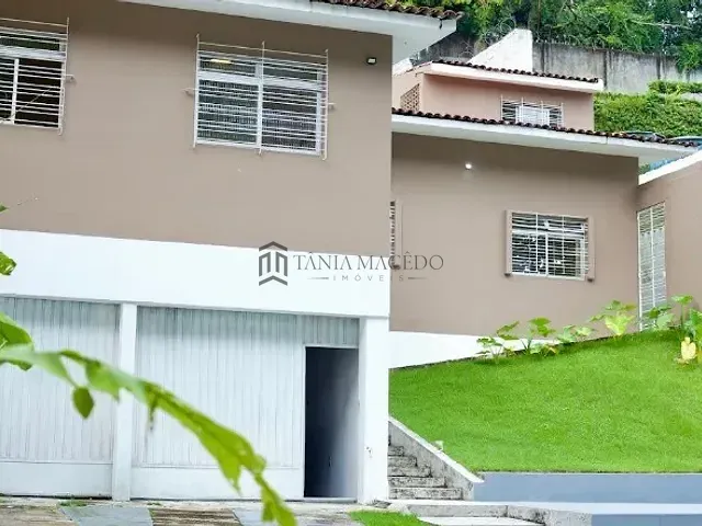 Casa com 615m² 4 quartos e 1 banheiro, à venda, no bairro Macaxeira em Recife