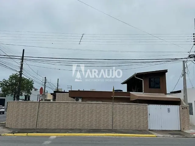 Casa com 363m² 2 quartos e 2 banheiros, à venda, no bairro São Vicente em Itajaí