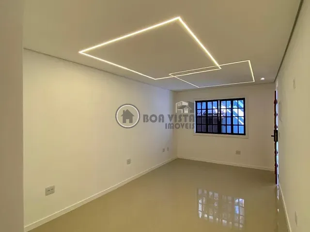 Casa com 300m² 3 quartos e 1 banheiro, à venda, no bairro Jardim São Pedro em Mogi das Cruzes