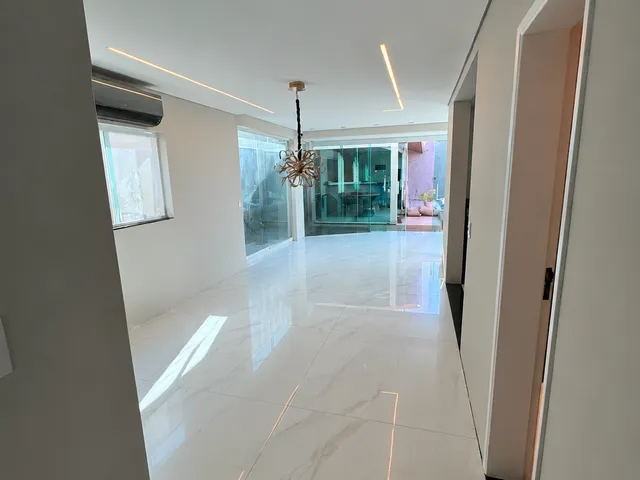 Casa 3 quartos e 4 banheiros, para alugar, no bairro Cidade Parquelandia em Mogi das Cruzes
