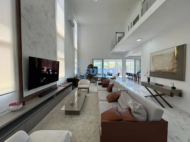 Casa com 465m² 4 quartos e 5 banheiros, à venda, no bairro Campo Novo em Bragança Paulista