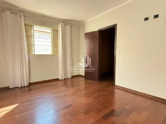 Casa 2 quartos e 3 banheiros, à venda, no bairro Jardim Topázio em Pederneiras