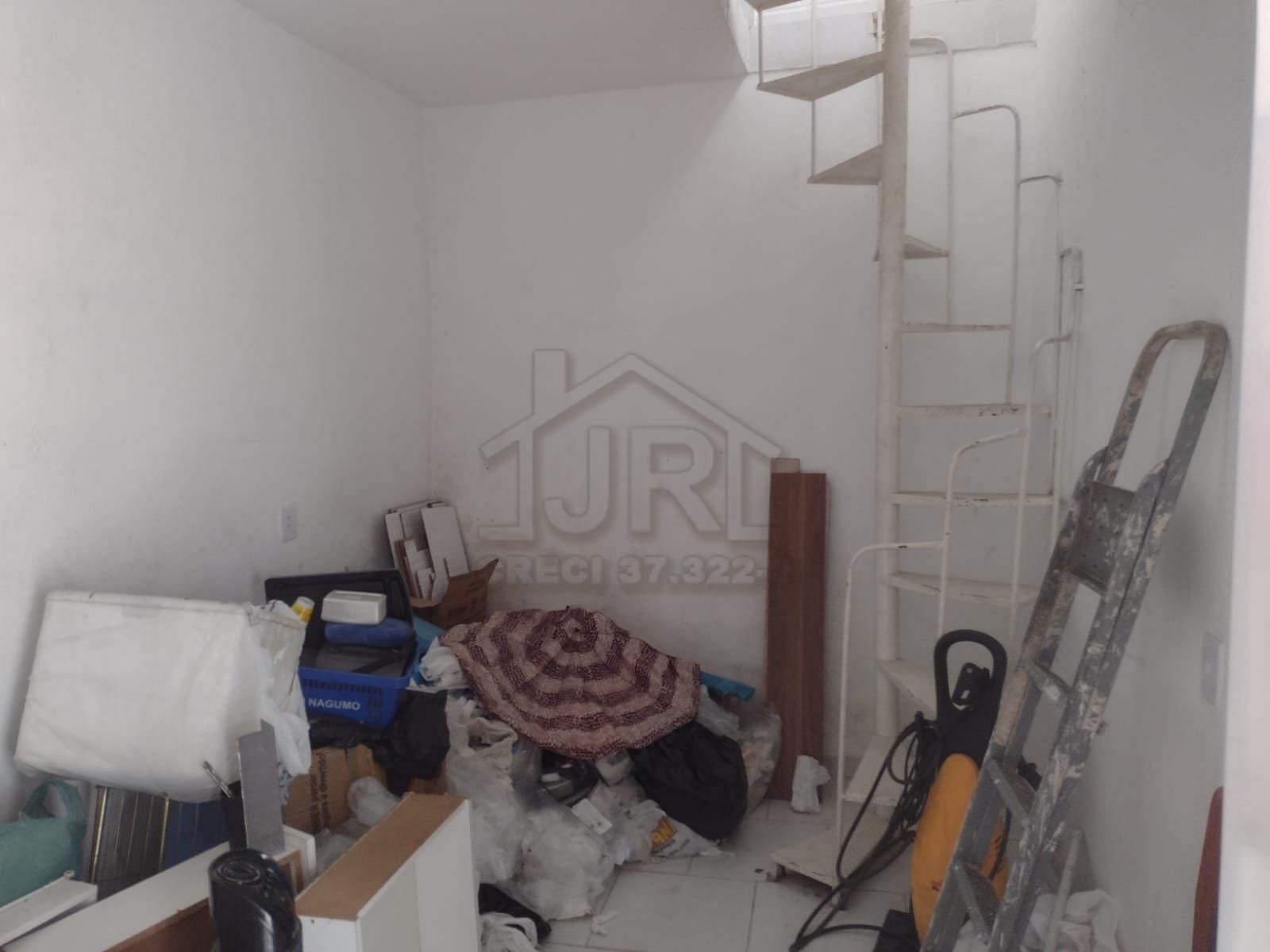 Casa à venda com 2 quartos, 10m² - Foto 12