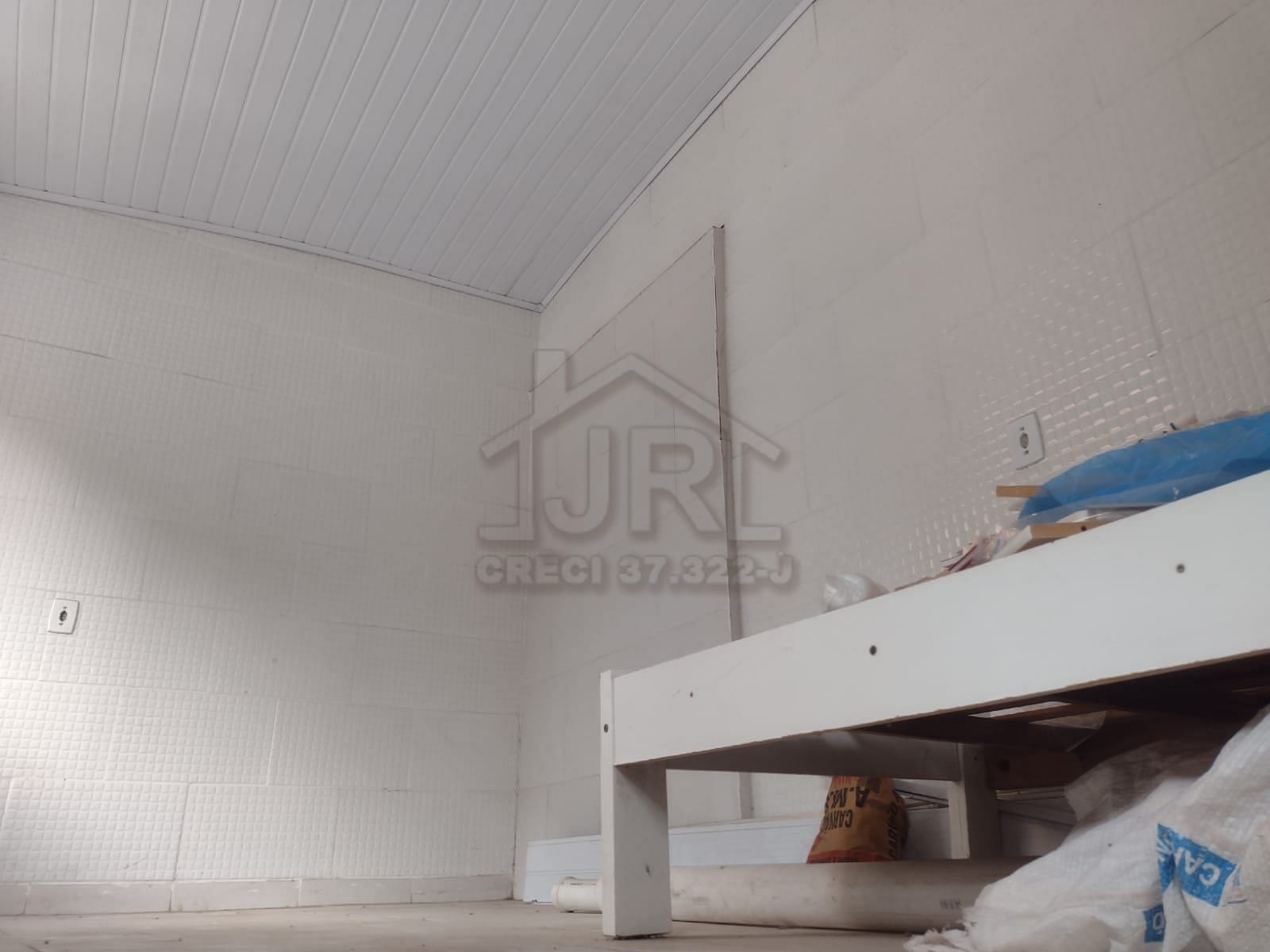 Casa à venda com 2 quartos, 10m² - Foto 13