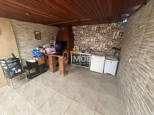 Casa 2 quartos e 1 banheiro, à venda, no bairro Vila Iguaçu em Várzea Paulista