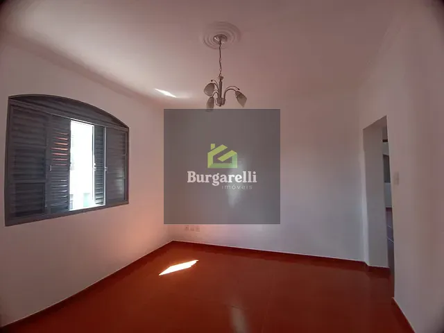 Casa 4 quartos e 1 banheiro, para alugar, no bairro Nova Lavras em Lavras