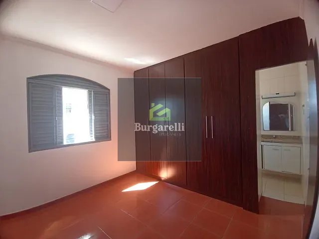 Casa 4 quartos e 1 banheiro, para alugar, no bairro Nova Lavras em Lavras