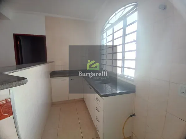 Casa 4 quartos e 1 banheiro, para alugar, no bairro Nova Lavras em Lavras