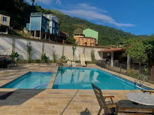 Casa com 124m² 3 quartos e 3 banheiros, à venda, no bairro Alto em Teresópolis