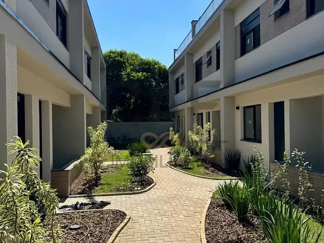 Casa com 134m² 3 quartos e 4 banheiros, à venda, no bairro Centro em Holambra