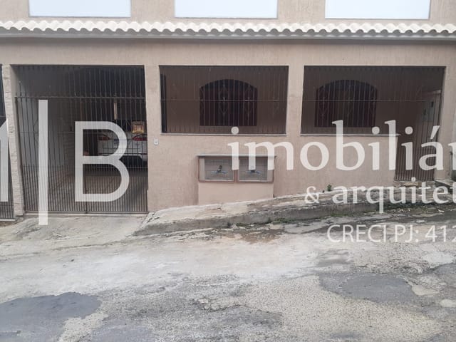 Casa 3 quartos e 2 banheiros, à venda, no bairro SANTA CLARA em CATAGUASES