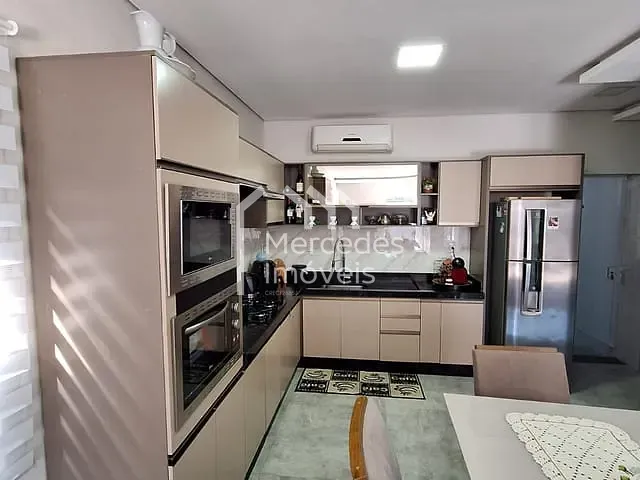 Casa com 204m² 3 quartos e 4 banheiros, à venda, no bairro São Vicente em Itajaí