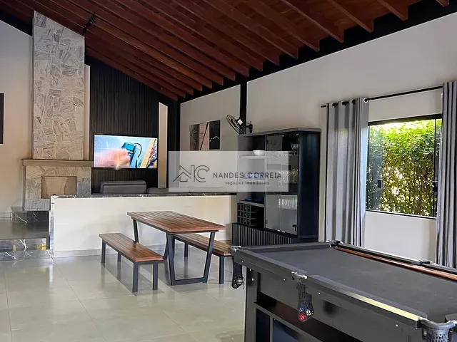 Casa com 1600m² 3 quartos e 3 banheiros, à venda, no bairro PR em Porecatu