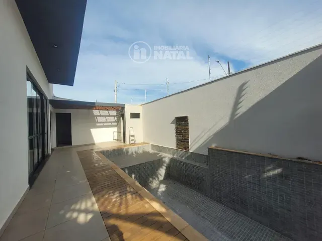 Casa 3 quartos e 4 banheiros, para alugar, no bairro Vale dos Tucanos em Londrina