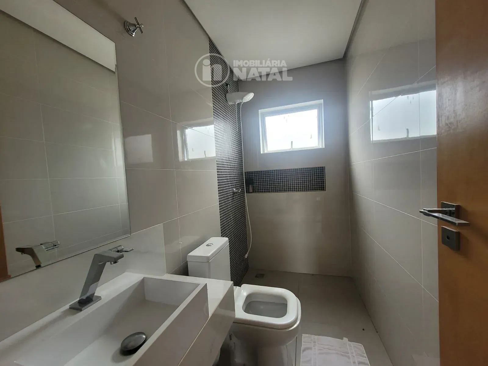 Casa, 3 quartos, 240 m² - Foto 3