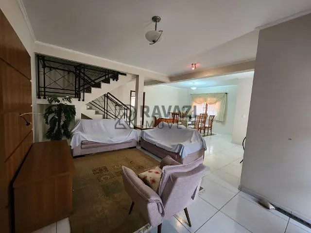 Casa com 308m² 3 quartos e 4 banheiros, à venda, no bairro Jardim Niero em Louveira