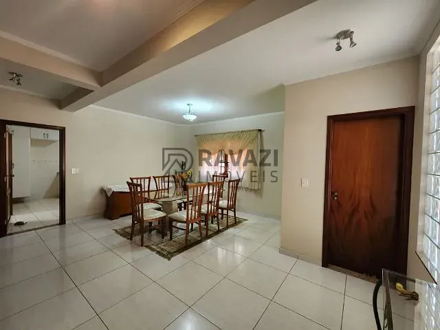 Casa com 308m² 3 quartos e 4 banheiros, à venda, no bairro Jardim Niero em Louveira