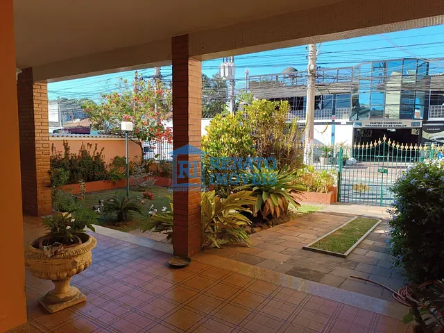 Casa com 1360m², à venda ou para alugar, no bairro Centro em Maricá