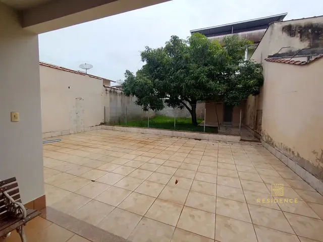 Casa 4 quartos e 3 banheiros, à venda, no bairro Voldac em Volta Redonda