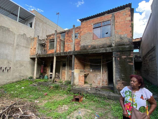 Casa 5 quartos e 3 banheiros, à venda, no bairro Tupi B em Belo Horizonte
