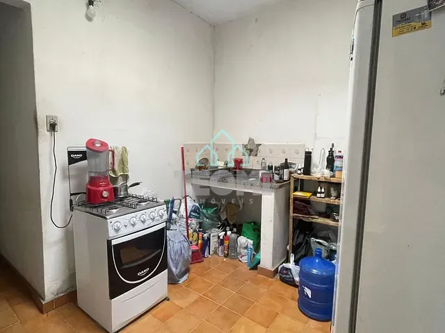 Casa com 245m² 2 quartos e 3 banheiros, à venda, no bairro Vila Marly em Taubaté