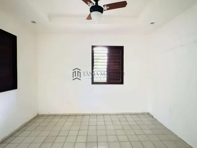 Casa com 1400m² 6 quartos e 3 banheiros, à venda, no bairro Bonsucesso em Olinda