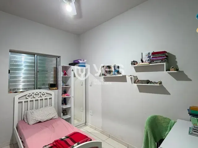 Casa 3 quartos e 2 banheiros, à venda, no bairro Guilhermina Vieira Chaer em Araxá