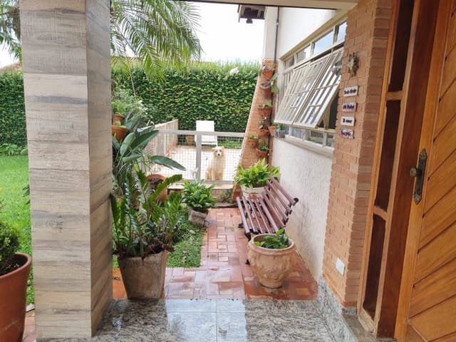 Casa com 710m² 3 quartos e 2 banheiros, à venda, no bairro Jardim Canadá em São João da Boa Vista