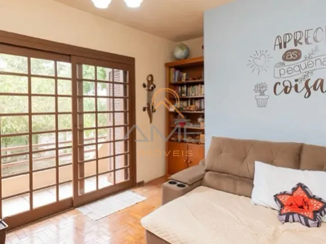 Casa 4 quartos e 2 banheiros, à venda, no bairro Três Vendas em Pelotas