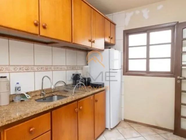 Casa 4 quartos e 2 banheiros, à venda, no bairro Três Vendas em Pelotas