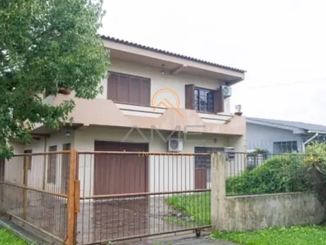 Casa 4 quartos e 2 banheiros, à venda, no bairro Três Vendas em Pelotas