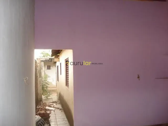 Casa 2 quartos e 2 banheiros, à venda ou para alugar, no bairro Núcleo Habitacional Fortunato Rocha Lima em Bauru