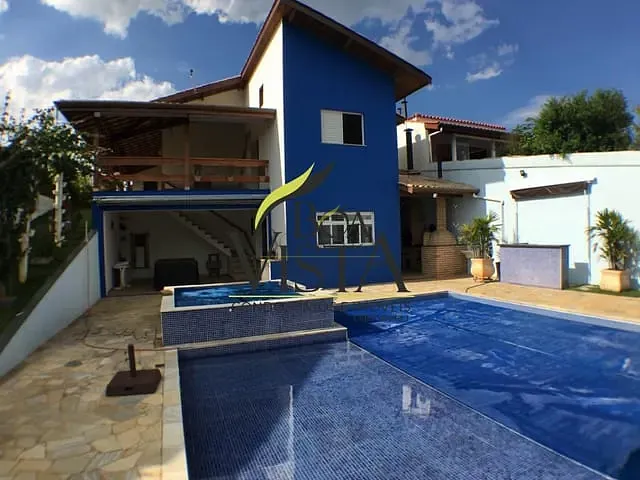 Casa com 340m² 5 quartos e 6 banheiros, à venda, no bairro Boa Vista em Piracaia