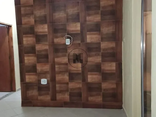 Casa com 193m² 3 quartos e 2 banheiros, à venda, no bairro Parque São Francisco III em Guaratinguetá