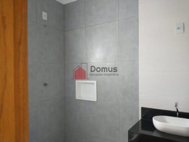 Casa com 175m², à venda, no bairro Res. Santa Clara em Pindamonhangaba