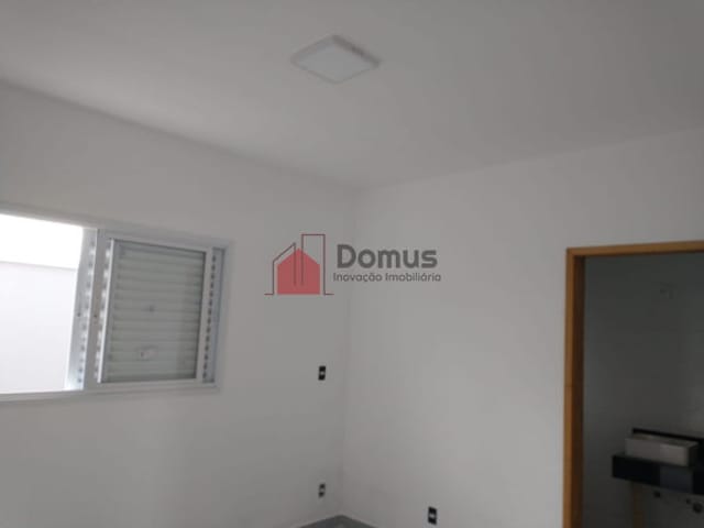 Casa com 175m², à venda, no bairro Res. Santa Clara em Pindamonhangaba